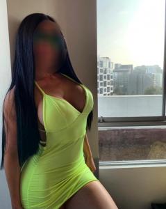 604972342: Chica busca chico en Sevilla