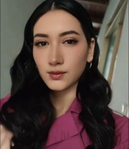 692802967: Chica busca chico en Barcelona