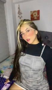 744752665: Chica busca chico en Alicante
