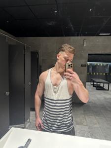 661341011: Chico busca chica en Málaga