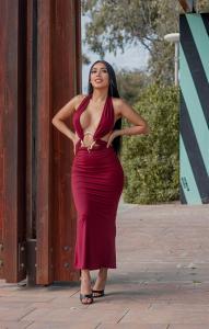 666314275: Chica busca chico en Ibiza