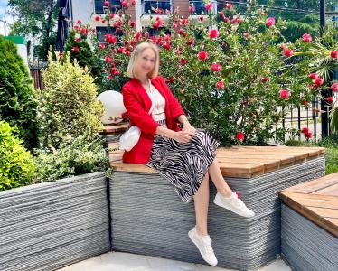 605076407: Chica busca chico en Málaga