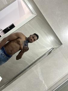 643882257: Chico busca chica en Madrid