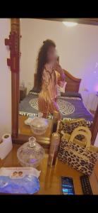 607255285: Chica busca chico en Valencia