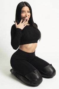 631298248: Chica busca chico en La Coruña