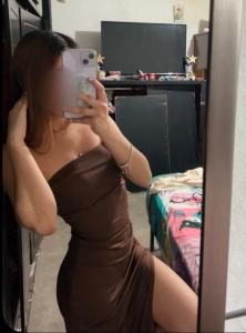 631825449: Chica busca chico en Málaga