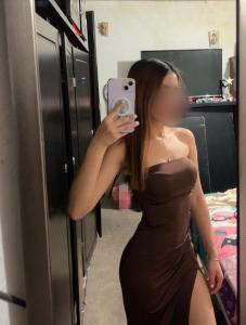 631825449: Chica busca chico en Málaga