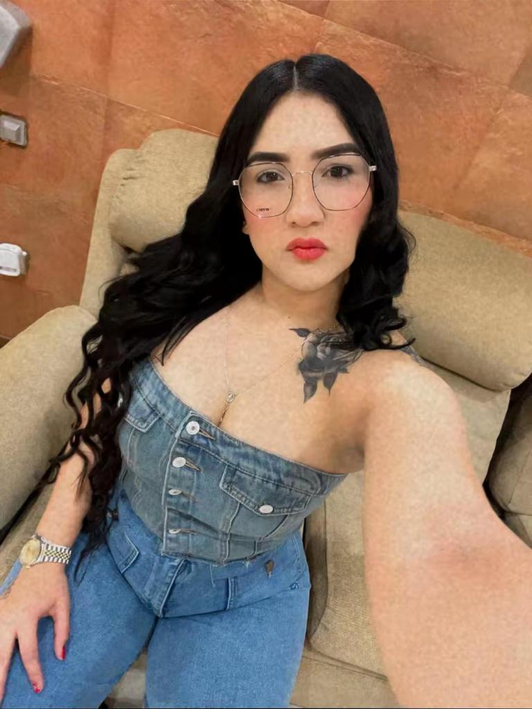 Chica busca chico en Jaén: 