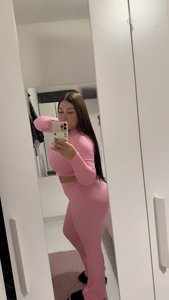 664312120: Chica busca chico en Tenerife