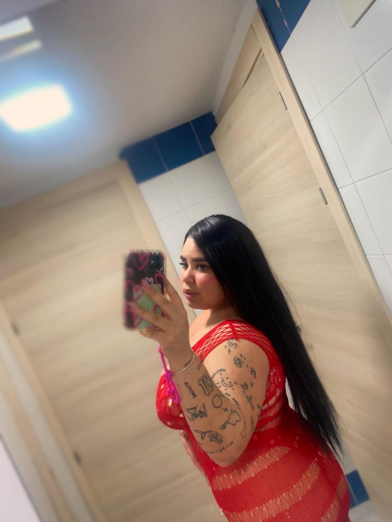 Chica busca chico en Huelva: 