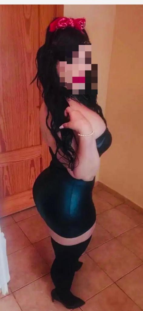 631596894: Chica busca chico en Barcelona