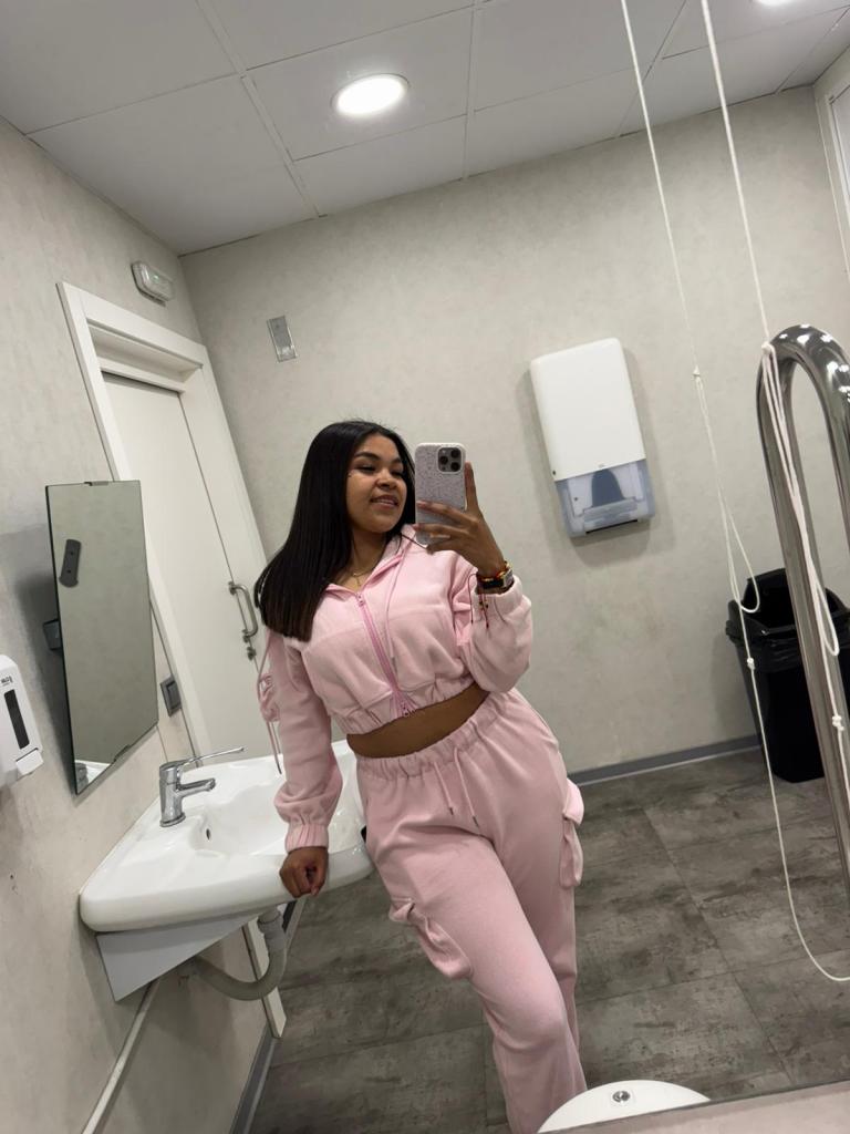 642303501: Chica busca chico en Valencia