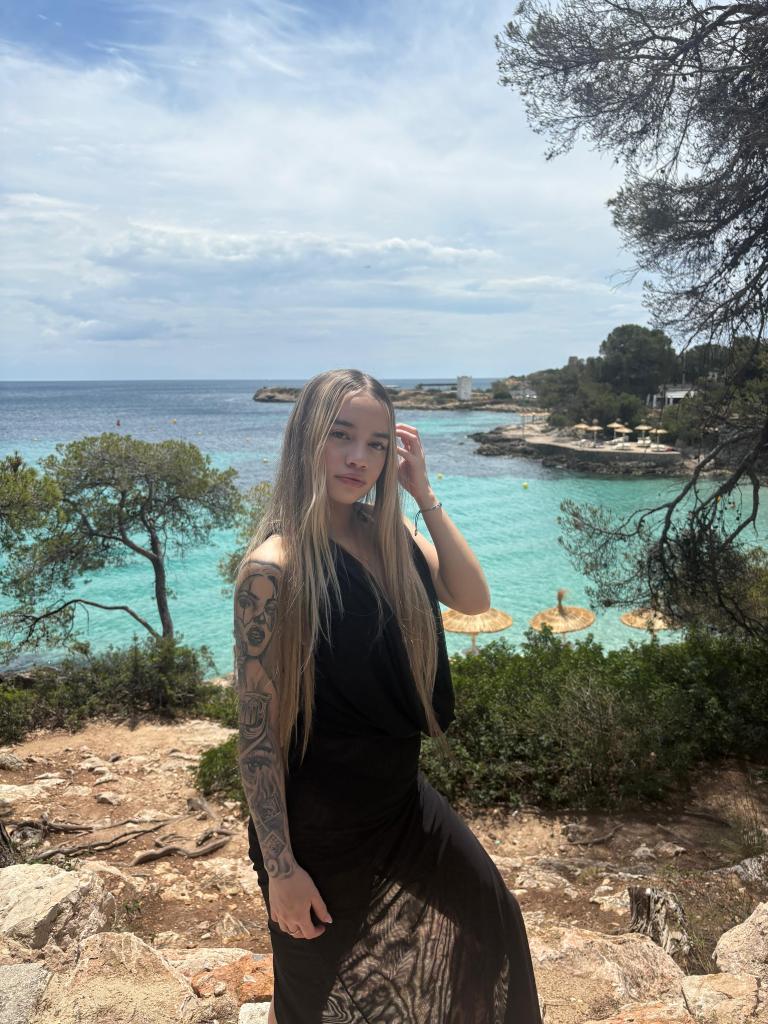 646383594: Chica busca chico en Alicante