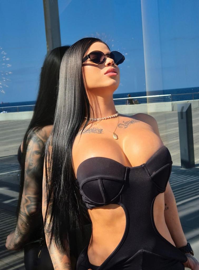 Chica busca chico en Barcelona: 