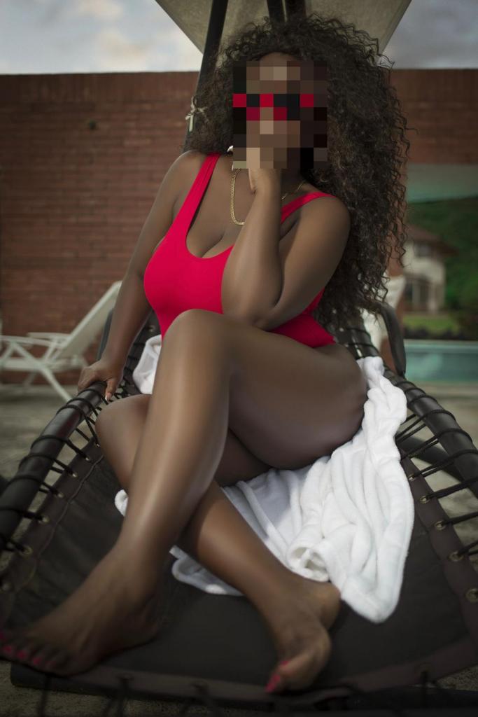 Chica busca chico en Gerona: 