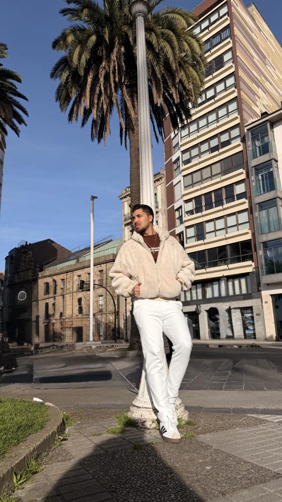 Chico busca chica en Asturias: 