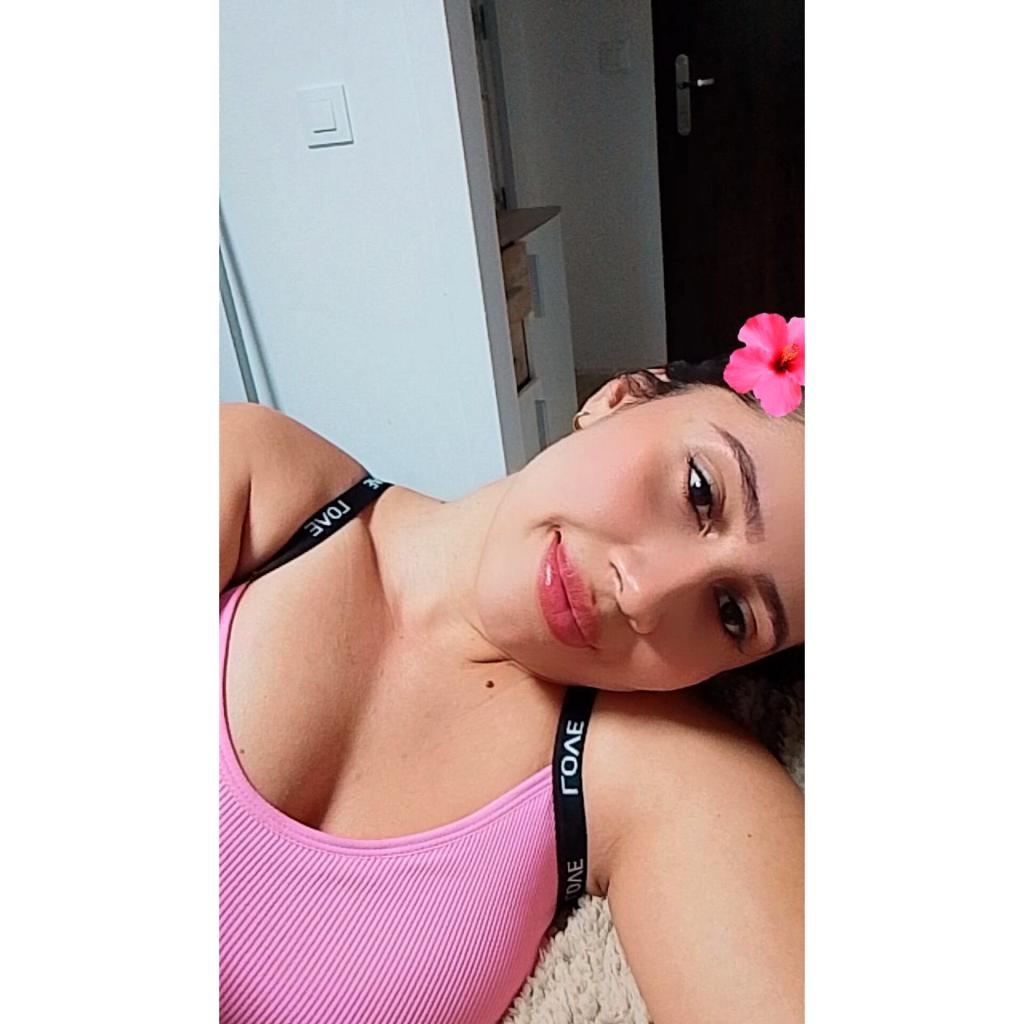 Chica busca chico en Sevilla: 