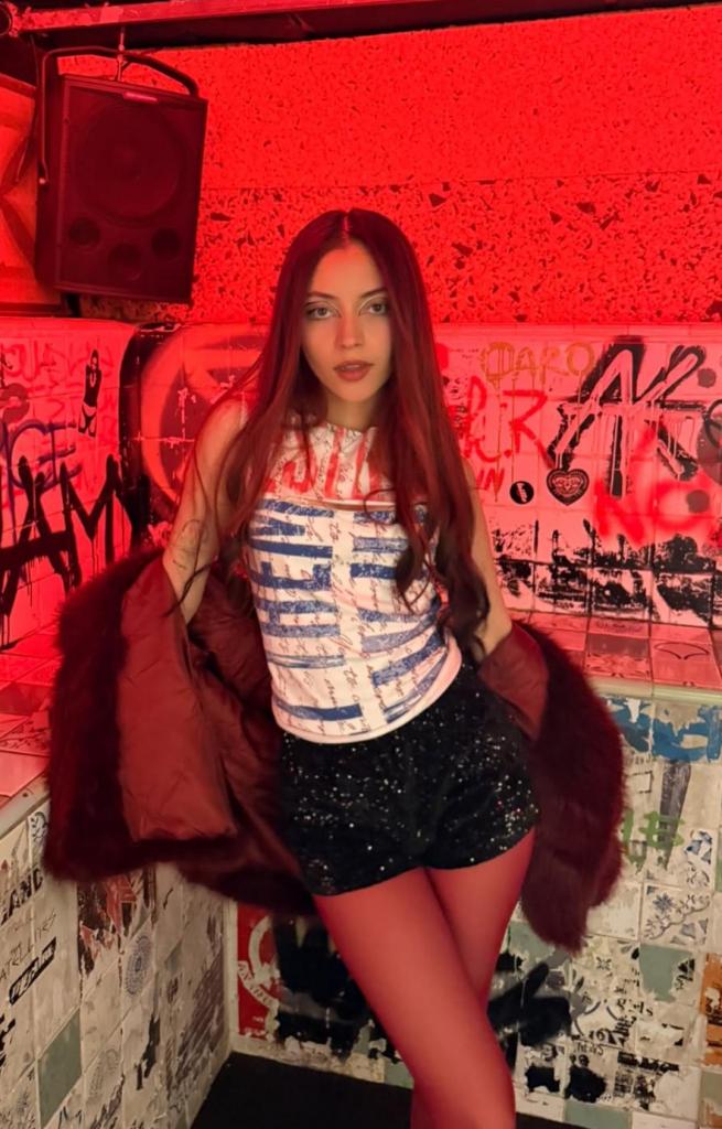 Chica busca chico en Almería: 