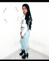 662375513: Chica busca chico en Ibiza