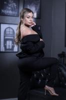 631951244: Chica busca chico en Barcelona