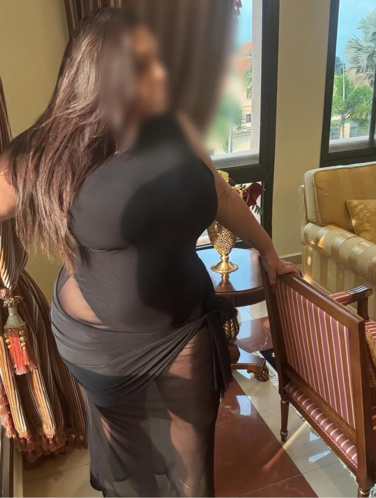 611987276: Chica busca chico en Murcia