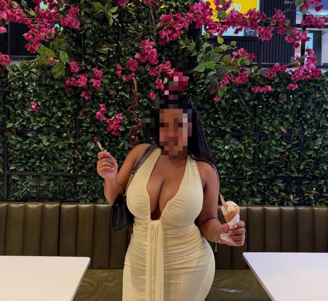 Chica busca chico en Cádiz: 