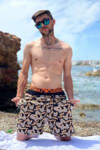 613218116: Chico busca chica en Sevilla