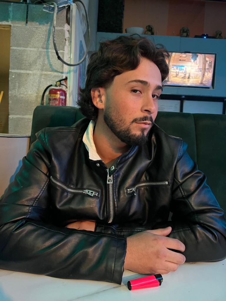 Chico busca chica en Barcelona: 