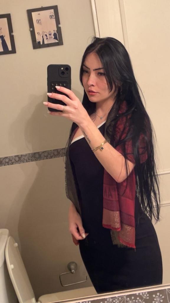 612405898: Chica busca chico en Madrid