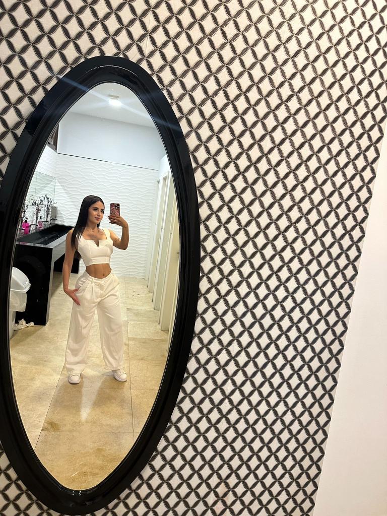 Chica busca chico en Cádiz: 