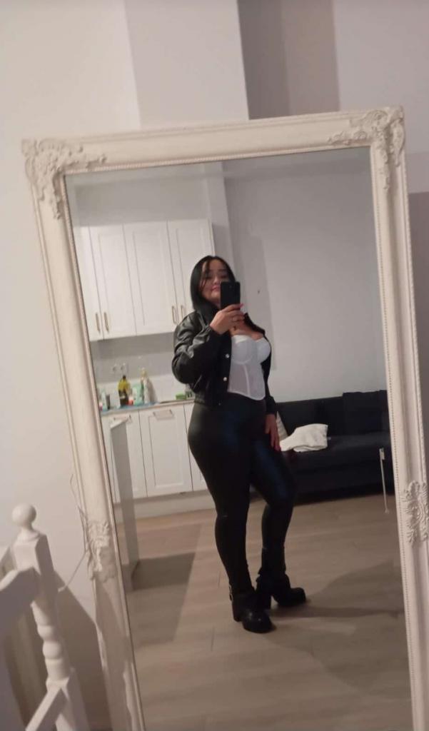 Chica busca chico en Gerona: 