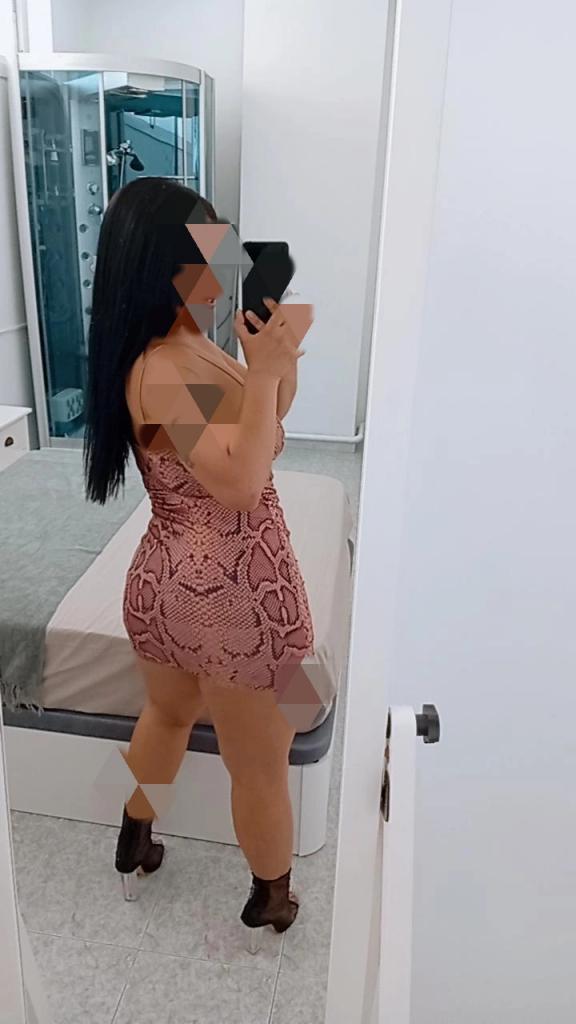 Chica busca chico en Sevilla: 