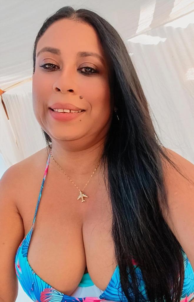 Chica busca chico en Murcia: Chica busca chico