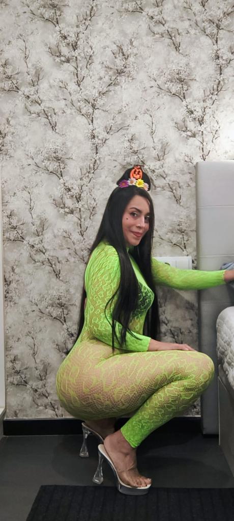 Chica busca chico en Barcelona: 