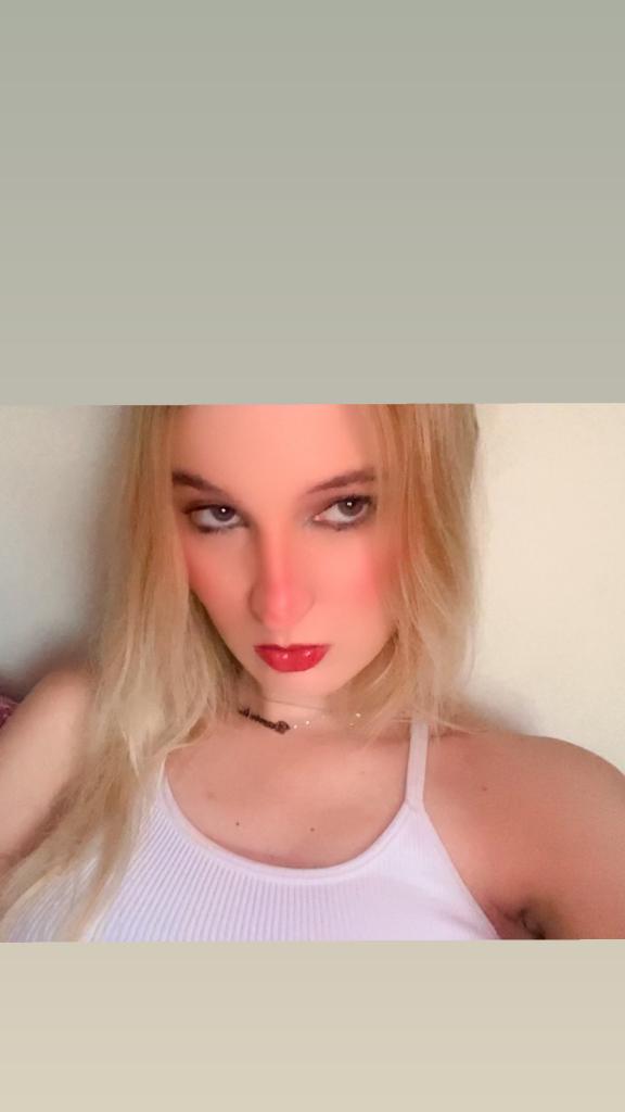 Chica busca chico en Tenerife: 