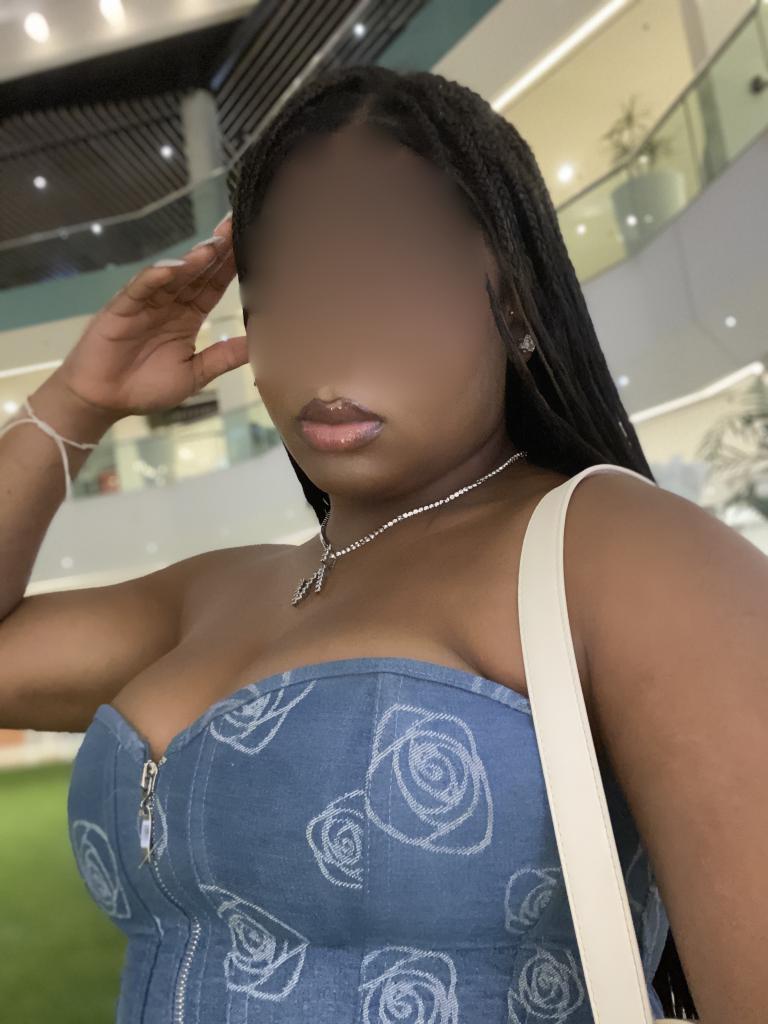 672530012: Chica busca chico en Málaga
