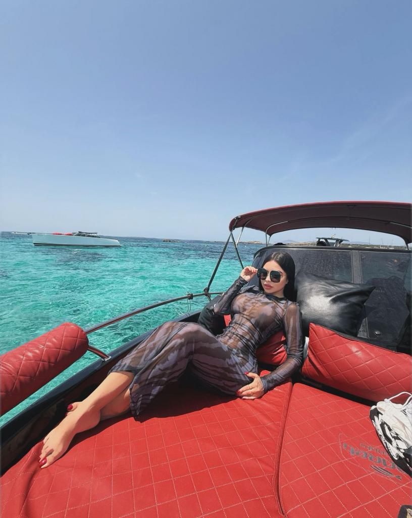 Chica busca chico en Cádiz: 