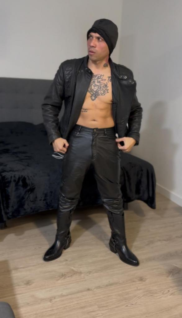 Chico busca chica en Valencia: 