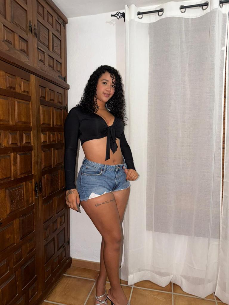 Chica busca chico en Cádiz: 