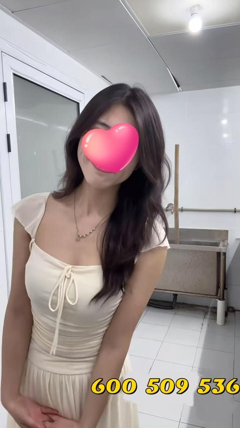 Chica busca chico en Barcelona: Chica busca chico