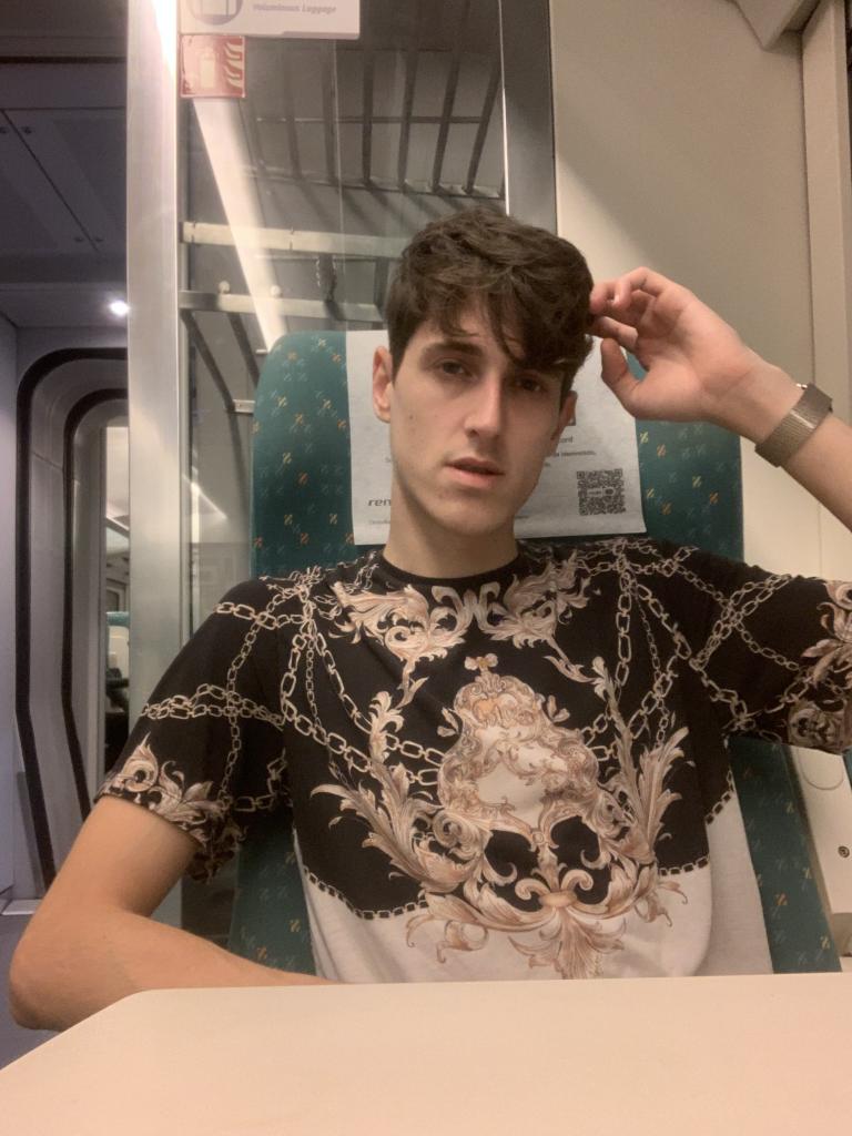 Chico busca chica en Barcelona: 