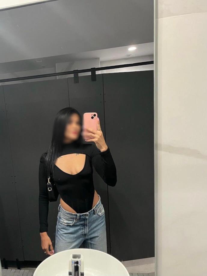 Chica busca chico en Almería: 