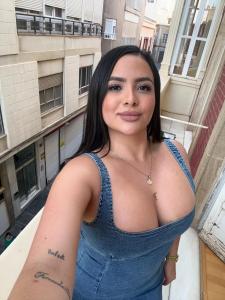664489169: Chica busca chico en Almería