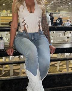 632999158: Chica busca chico en La Coruña