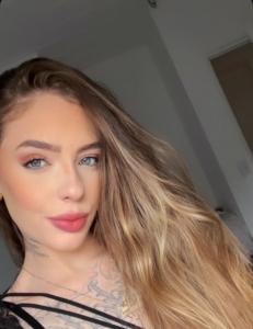 613646375: Chica busca chico en Madrid