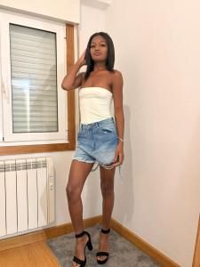 632214202: Chica busca chico en Orense