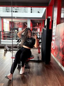 641996381: Chica busca chico en Sevilla