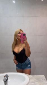 613506046: Chica busca chico en Barcelona