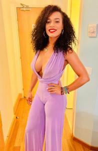 665154429: Chica busca chico en Barcelona