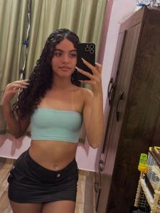 643269060: Chica busca chico en Málaga